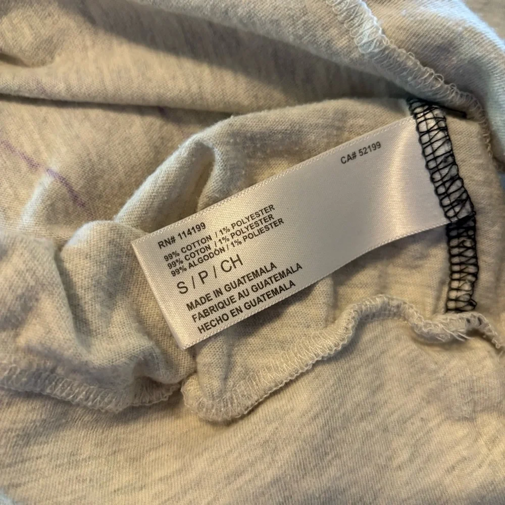 shirt size small - Picture 5 of 5